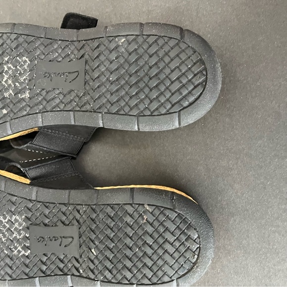 Clark’s Collection Black Reileigh Leatger Slip On Sandals - Picture 14 of 16